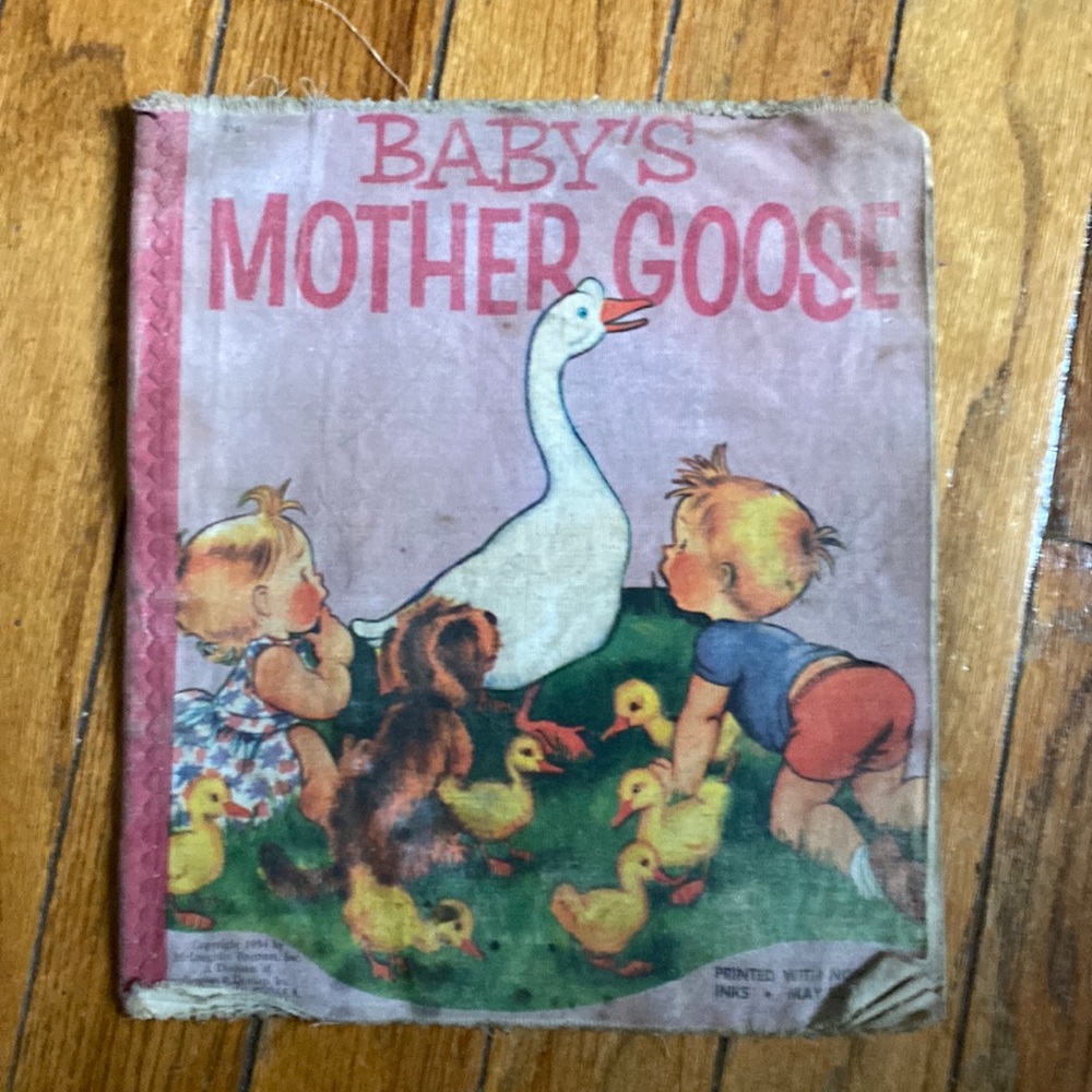 Baby's Mother Goose - 1954 McLoughlin Brothers Inc cloth book